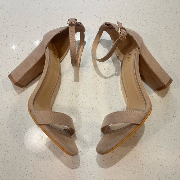 🆕 ElElax | 4 Inch Block High Heel Suede Sandals in Nude Size 6.5 - Picture 5 of 11